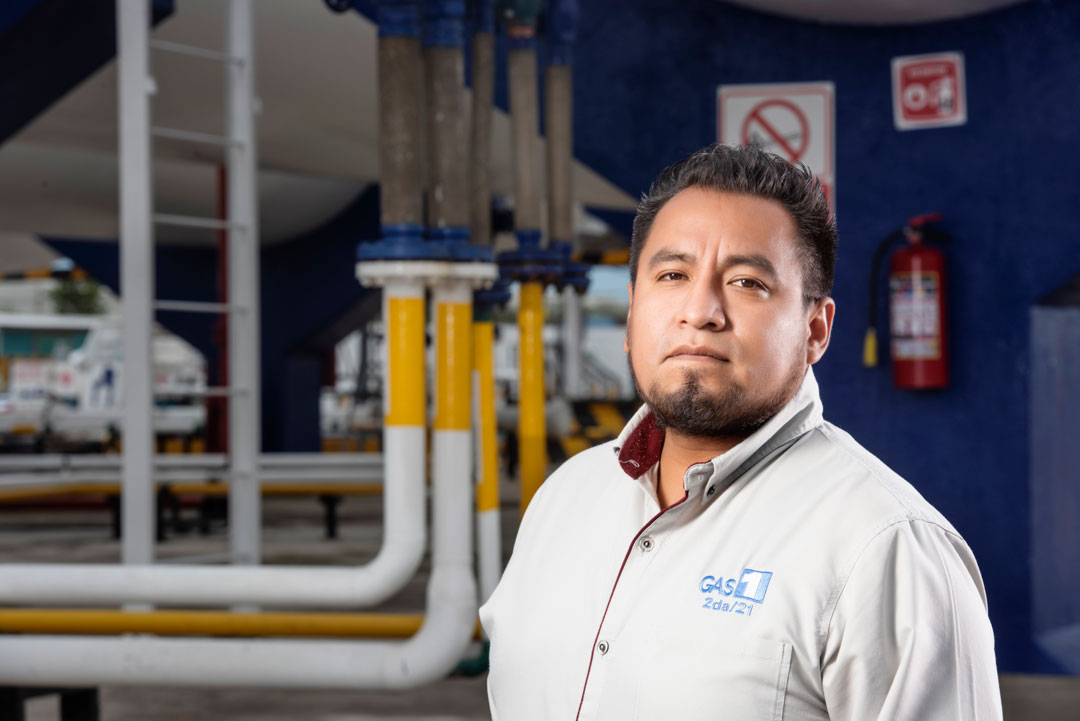 Técnico de Gas 1 en la planta de almacenamiento